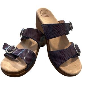 Dansko Sophie Metallic Blue Purple Buckle Adjustable Sandals Size 41 9.5